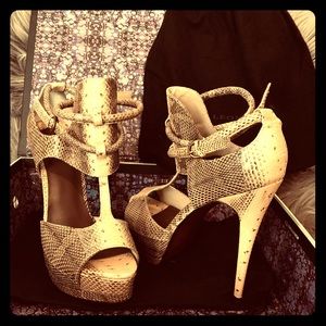 LEON MAX, “Bugsy” Stilettos, Size 9, NEW